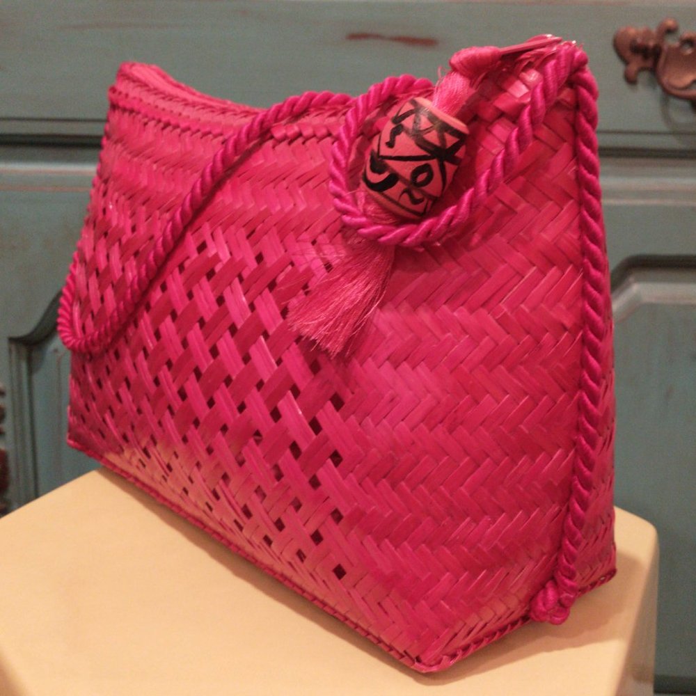 Vintage Exclusively  for Valerie Envelope  straw  bag never been used!